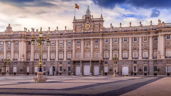 madrid private halfday sightseeing tour with a local