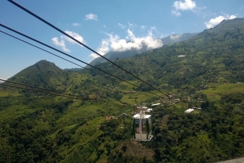 Tussen kopjes en bergen Antioquia Tour (meerdaagse tour)Standaard Optie