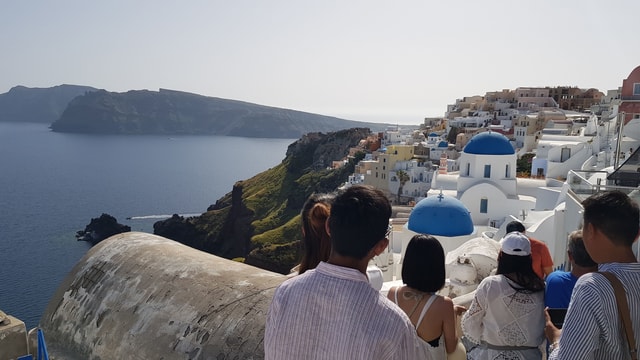 Santorini Highlights Tour with Wine Tasting