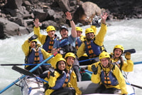 Kicking Horse River, Whitewater Rafting viaje de medio día - Hizvo
