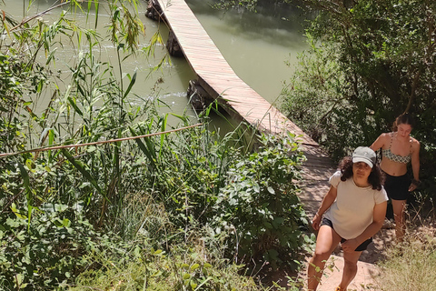 From Valencia: Excursion to Chulilla + hike and kayak tour on the lake From Valencia: Excursion to Chulilla + hike and kayaking tour on the lake