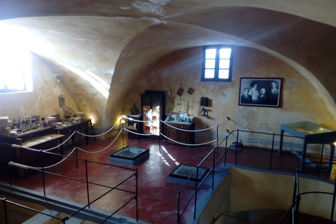 Santorini: Wine Tasting Tour & Sunset Viewing