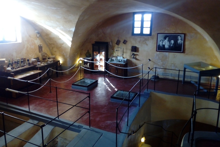 Santorini: Wine Tasting Tour & Sunset Viewing