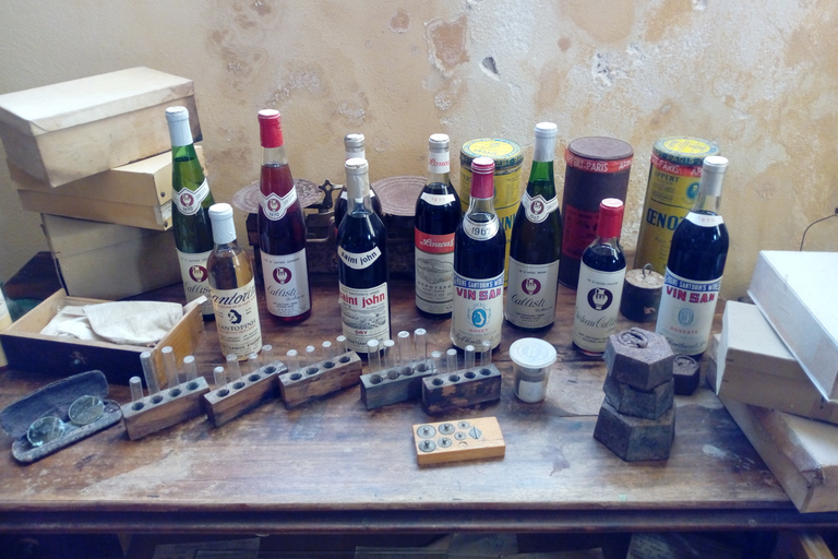 Santorini: Wine Tasting Tour & Sunset Viewing