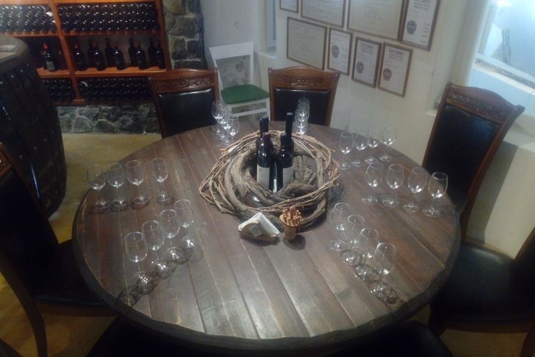 Santorini: Wine Tasting Tour & Sunset Viewing