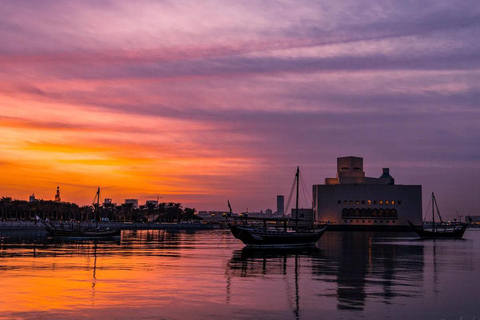 Croisière traditionnelle en boutre à Doha avec prise en charge et retour