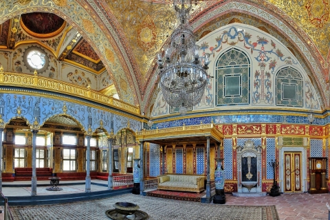 Istanbul: visite en petit groupe de Topkapi et Sainte-SophieVisite privée en allemand avec visite du harem