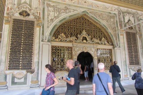 Istanbul: Topkapi en Hagia Sophia kleine groepsreisPrivétour in het Engels met harembezoek