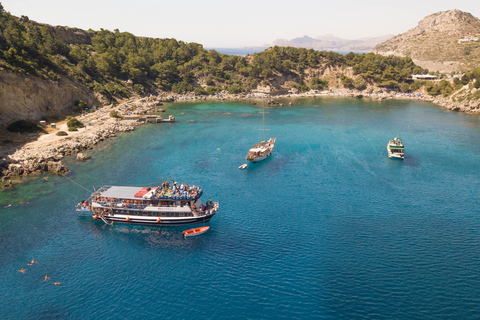 Rhodos-stad: panoramische cruise naar Lindos met zwemstopsTour zonder ophaalservice vanaf het hotel