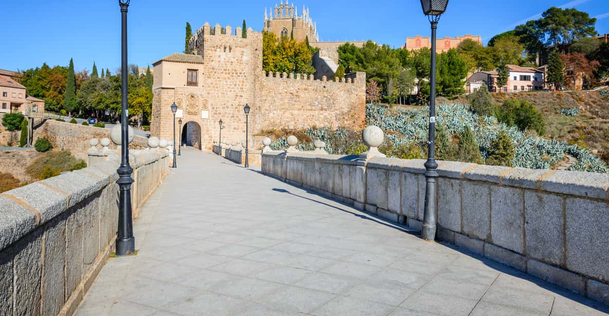 From Madrid: Toledo, Segovia, & Alcazar Small-Group Tour