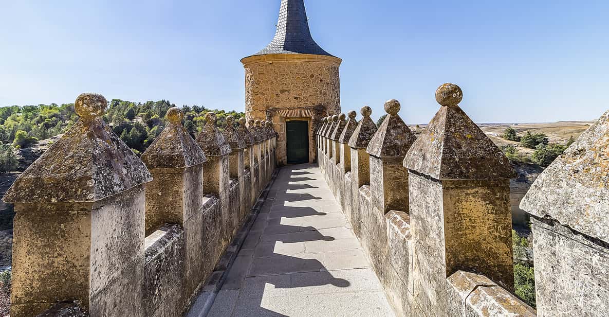 Desde Madrid: tour a Toledo, Segovia y el Alcázar