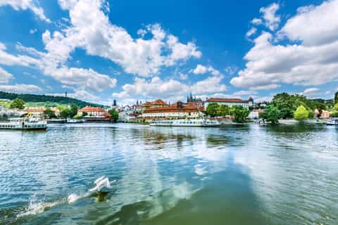 Praga: tour de la ciudad en autobús, barco y a pie
