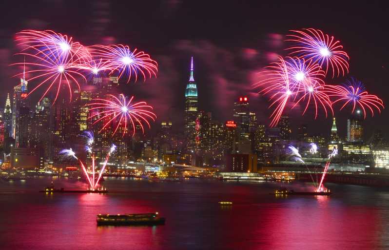 New York City July 4th Fireworks AllInclusive Party Cruise GetYourGuide