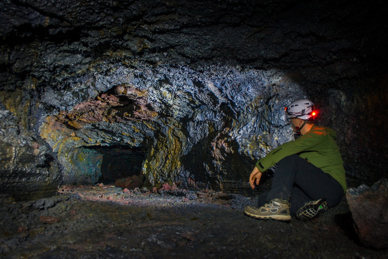 Raufarhólshellir: Excursión de Aventura a las Cascadas de Lava