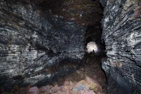 Raufarhólshellir: Lava Falls Adventure Tour
