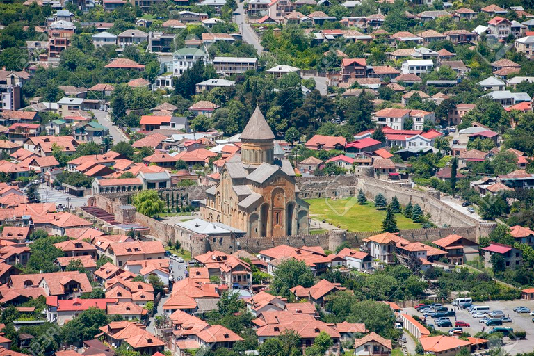 Visite privée : Jvari, Mtskheta, ville troglodyte païenne &quot;UplistsikheDe Tbilissi: visite guidée de groupe Jvari, Mtskheta, Uplistsikhe