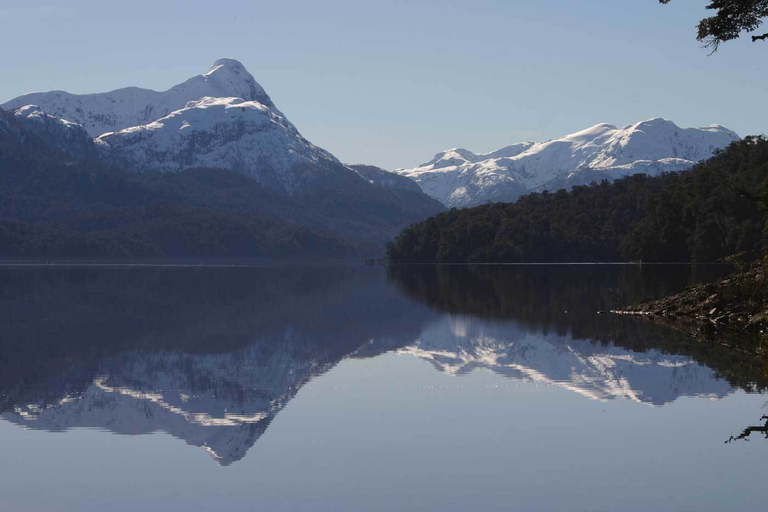 Bariloche: Villa La Angostura and Bayo Hill Guided Day-Trip Villa La Angostura and Bayo Hill Guided Day-Trip / Spanish