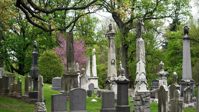 savannah colonial park cemetery guided tour