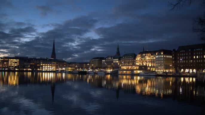 hamburg private sunset sightseeing tour with welcome drink