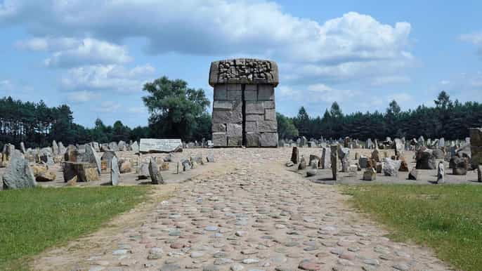 treblinka halbtagestour ab warschau mit dem privatwagen