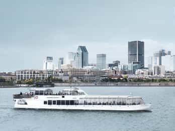 Montreal: Sankt-Lorenz-Sightseeingtour mit Le Bateau-Mouche Montreal: Sankt-Lorenz-Sightseeingtour mit Le Bateau-Mouche