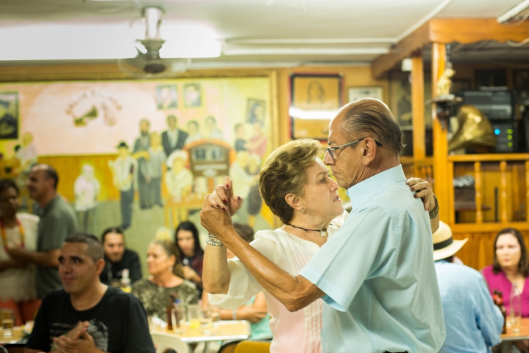 Medellín: 4-stündiges Tango-Abenteuer mit Einheimischen