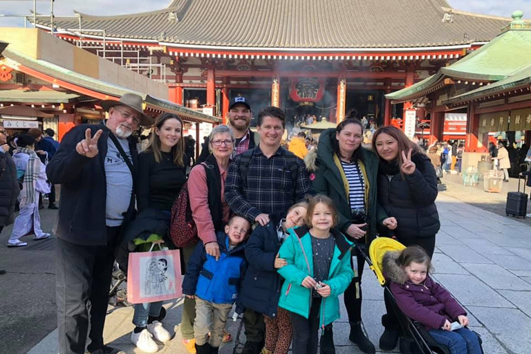 Asakusa: Il tour gastronomico per famiglie numero 1 a TokyoAsakusa: il tour gastronomico per famiglie n. 1 di Tokyo