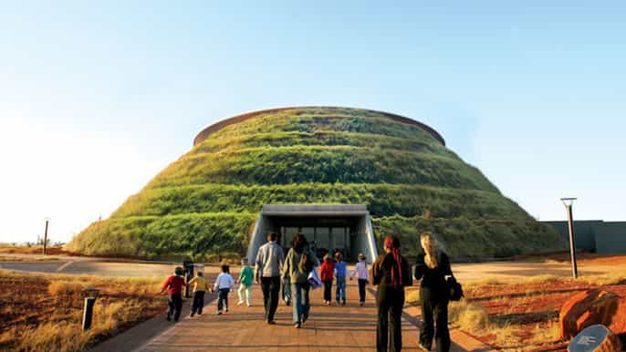 cuna de la humanidad cuevas sterkfontein y centro maropeng