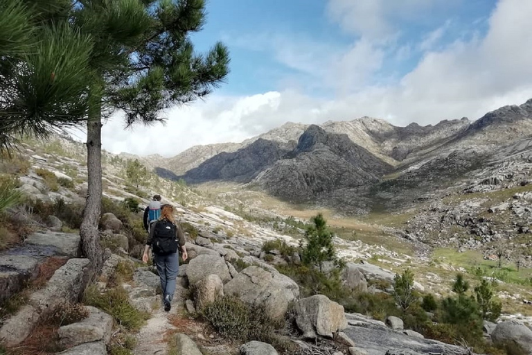 Do Porto: Caminhar, nadar ou simplesmente explorar o Parque Nacional do GerêsCaminha e nada no Parque Nacional do Gerês.