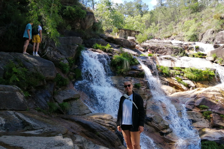 Do Porto: Caminhar, nadar ou simplesmente explorar o Parque Nacional do GerêsCaminha e nada no Parque Nacional do Gerês.