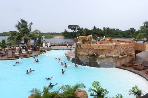 Accra: 2-Day Trip to Aqua Safari Resort and Treasure Island