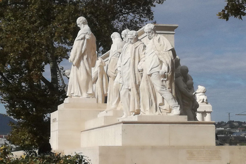 Budapest communiste: marche de 3 heures avec un historienPromenade privée de 3 heures avec un guide historien