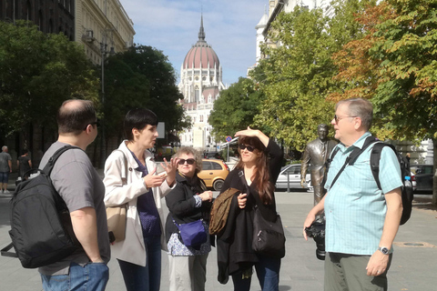 Budapest communiste: marche de 3 heures avec un historienPromenade privée de 3 heures avec un guide historien