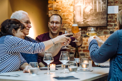 Bruselas: Tour Privado Nocturno de Cervezas, Bares y Música en Directo