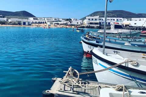 Lanzarote: La Graciosa Ferry Return Ticket with Pickup
