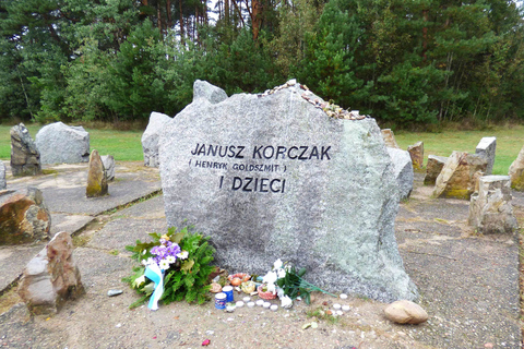 Depuis Varsovie : Treblinka visite d&#039;une demi-journée privée avec voitureVisite de groupe