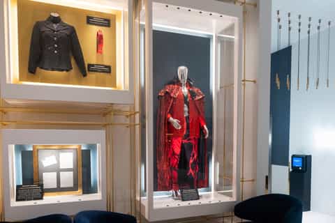 London: Hard Rock Tour with Optional Lunch