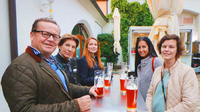 praga tour privado en segway de la cervecería del monasterio de 3 horas + cervezas