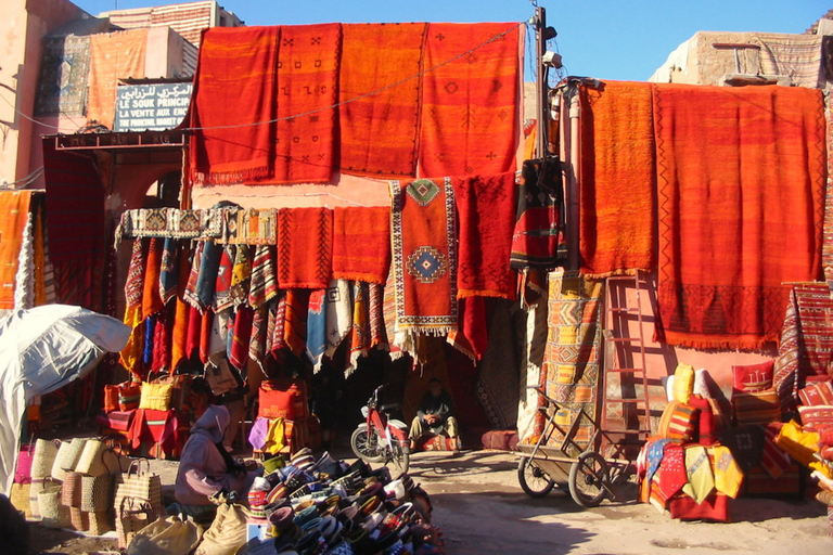 Marrakesh: Guided Souk Shopping Tour