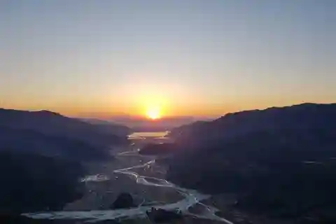 Pokhara: Sarangkot Sunrise & World Peace Pagoda Sunset Tour