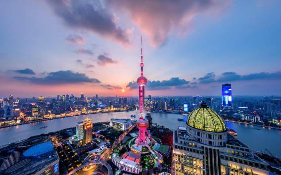 Shanghai: Oriental Pearl Tower Skip-the-Line-Ticket