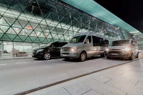 Cracovia: Traslados privados al aeropuerto internacional Juan Pablo II