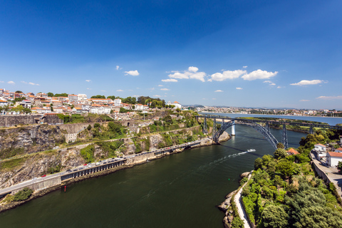 Porto: Tour della città in treno con degustazione di vini e tour in battello opzionaleTour in battello con degustazione e crociera dei sei ponti