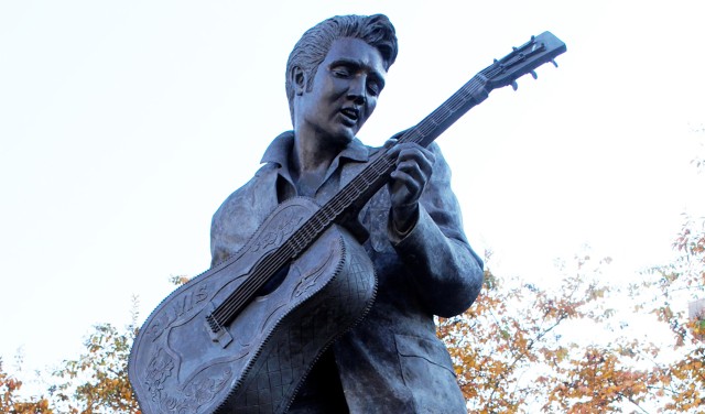 Visit Memphis City Tour + Elvis Experience with entry to Graceland in Tennessee