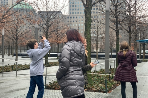 Nowy Jork: 1-godzinna wycieczka piesza z przewodnikiem po strefie Ground Zero1-godzinna piesza wycieczka z przewodnikiem po Strefie Zero – język hiszpański