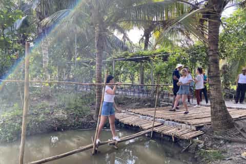 Cai Rang Floating Market and Mekong Delta 2-Day Tour
