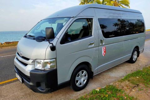 Private Transfer: Colombo International Airport to Galle