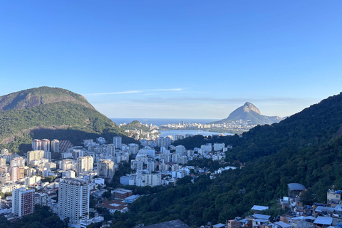 Rio de Janeiro: Favela Santa Marta: German-Language Tour – All-Inclusive Rio de Janeiro: Favela Santa Marta: German-language tour – all-inclusive