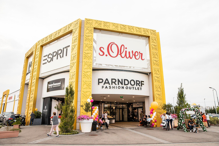 Prague: 5-Day Private Tour to Budapest via Český Krumlov