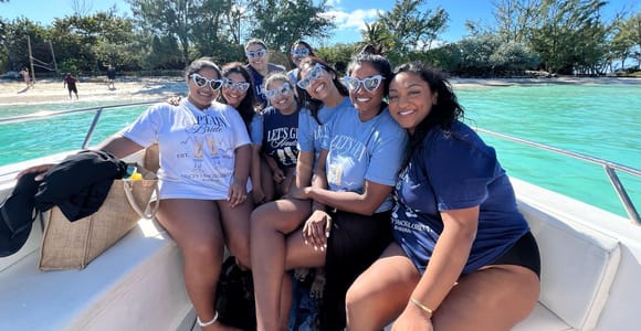 Nassau Booze and Cruise Harbour Tour